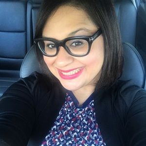 Meet your Posher, Vanessa